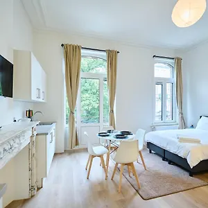 https://living-home-brussels.hotelsantwerp.net